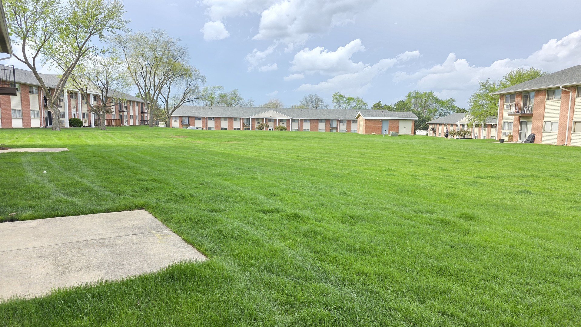 1557 Jill Court #206, Glendale Heights, IL 60139