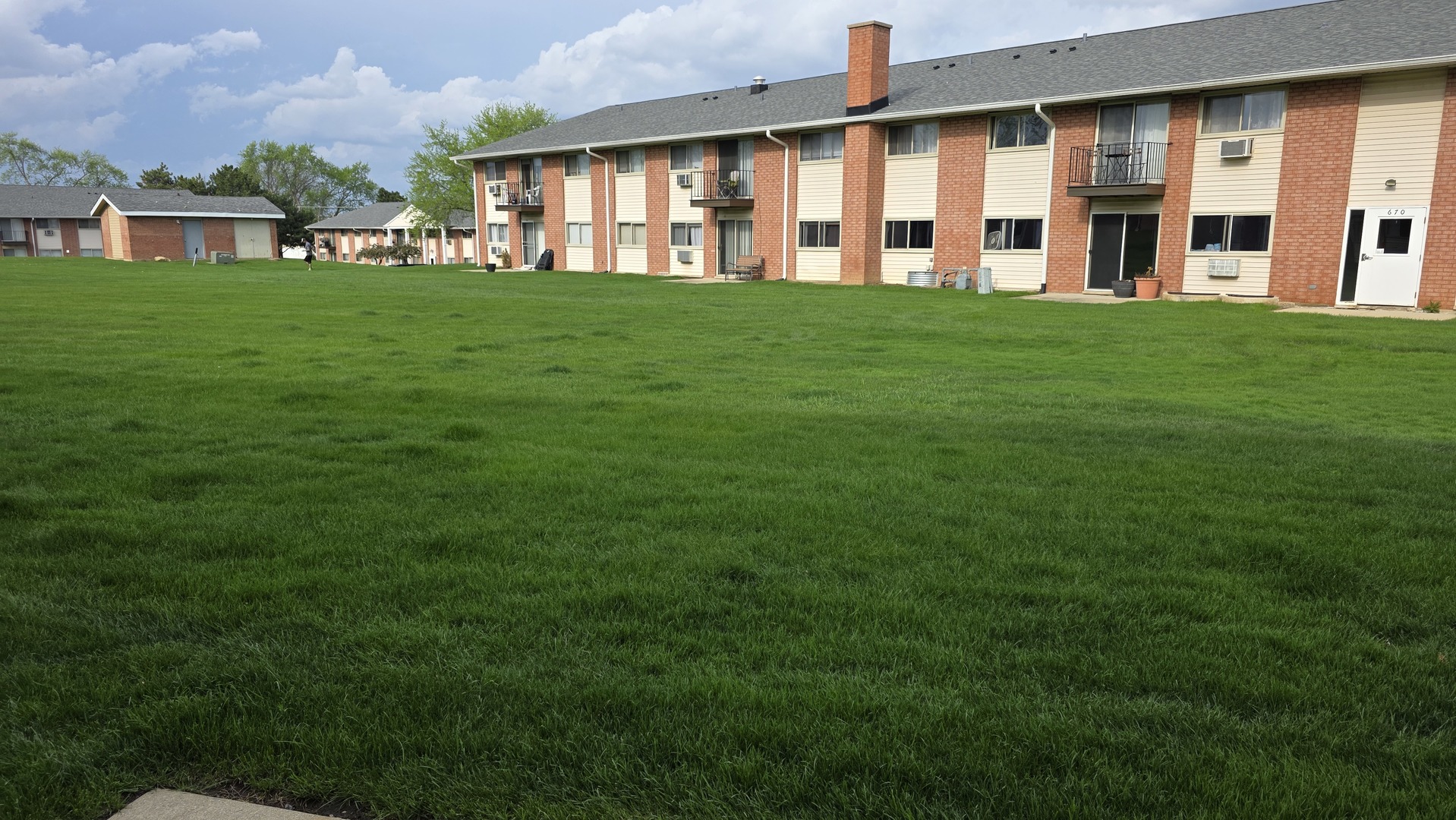 1557 Jill Court #206, Glendale Heights, IL 60139