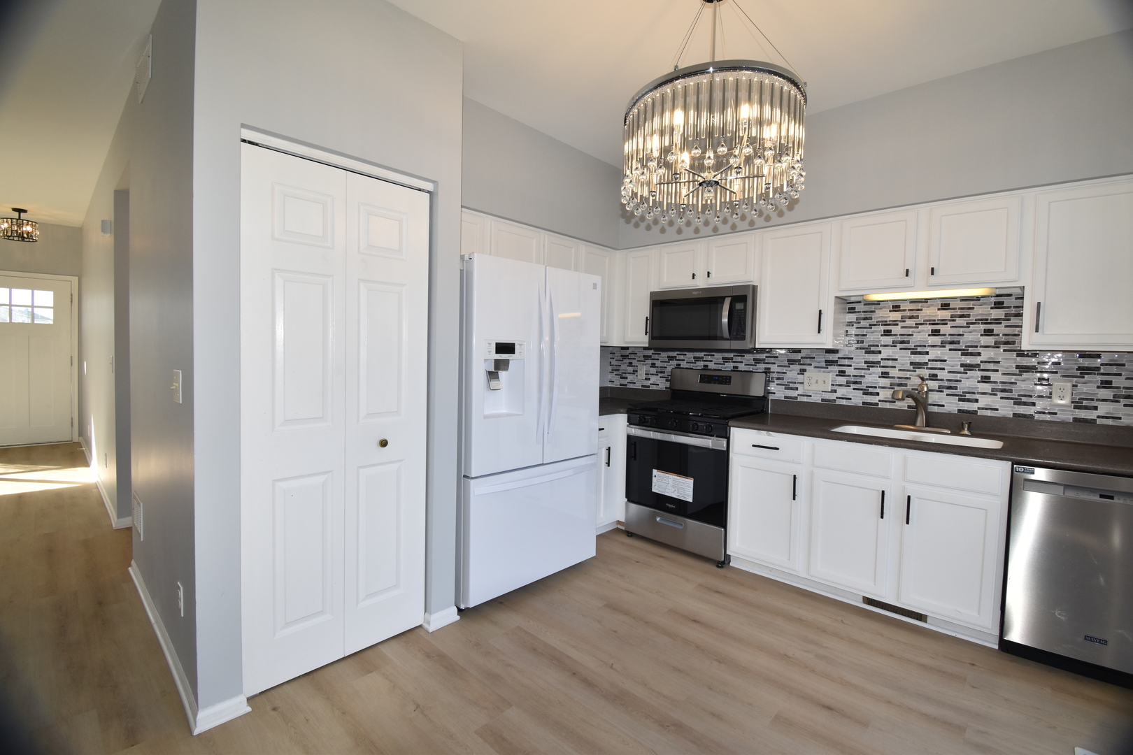 751 Zachary Drive, Romeoville, IL 60446