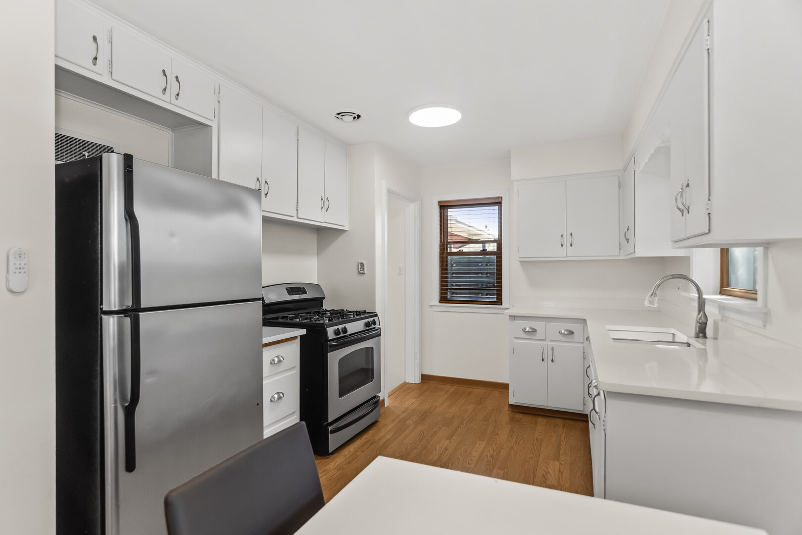 3923 W 106th Street, Chicago, IL 60638