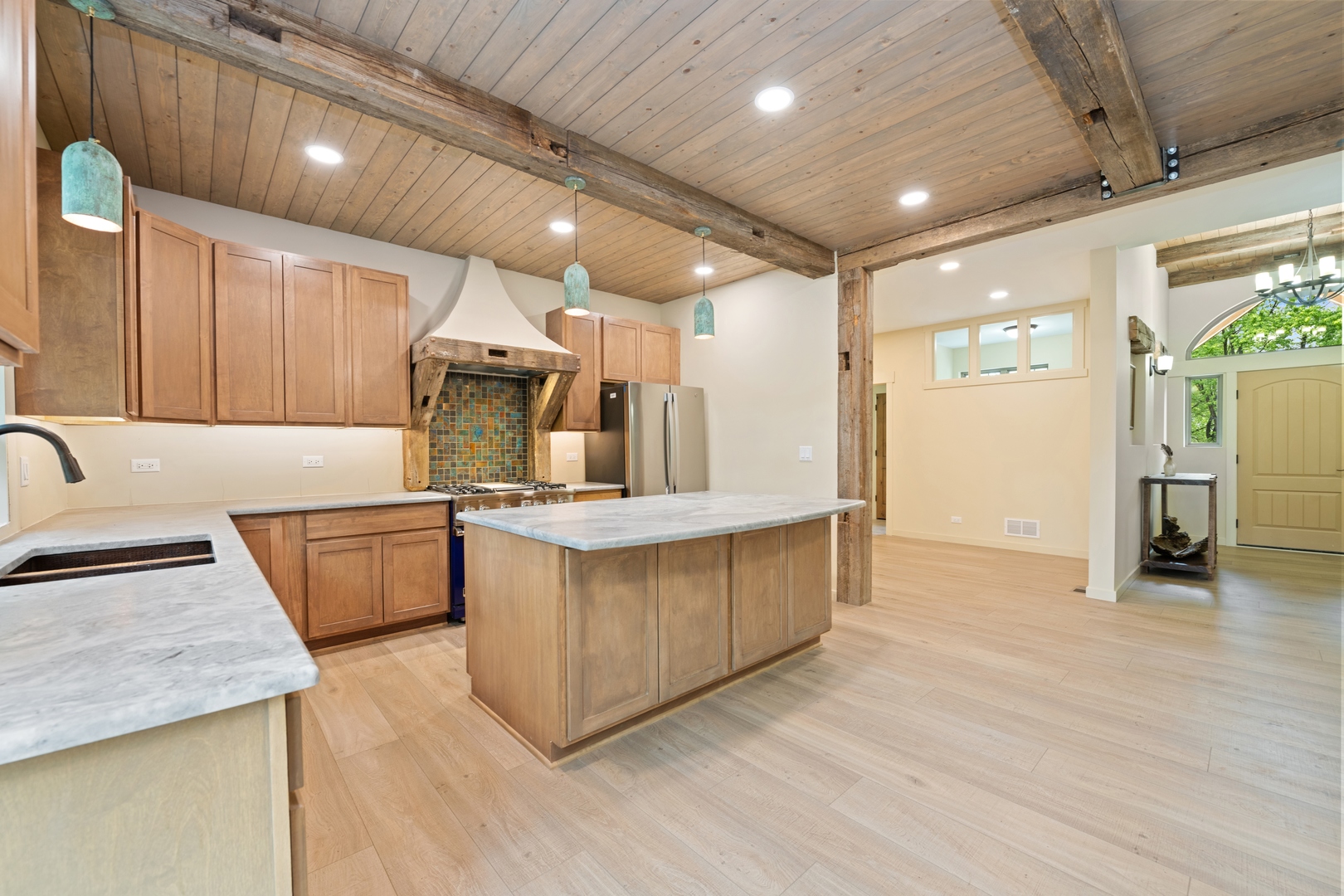 1979 Red Oak Lane, Spring Grove, IL 60081