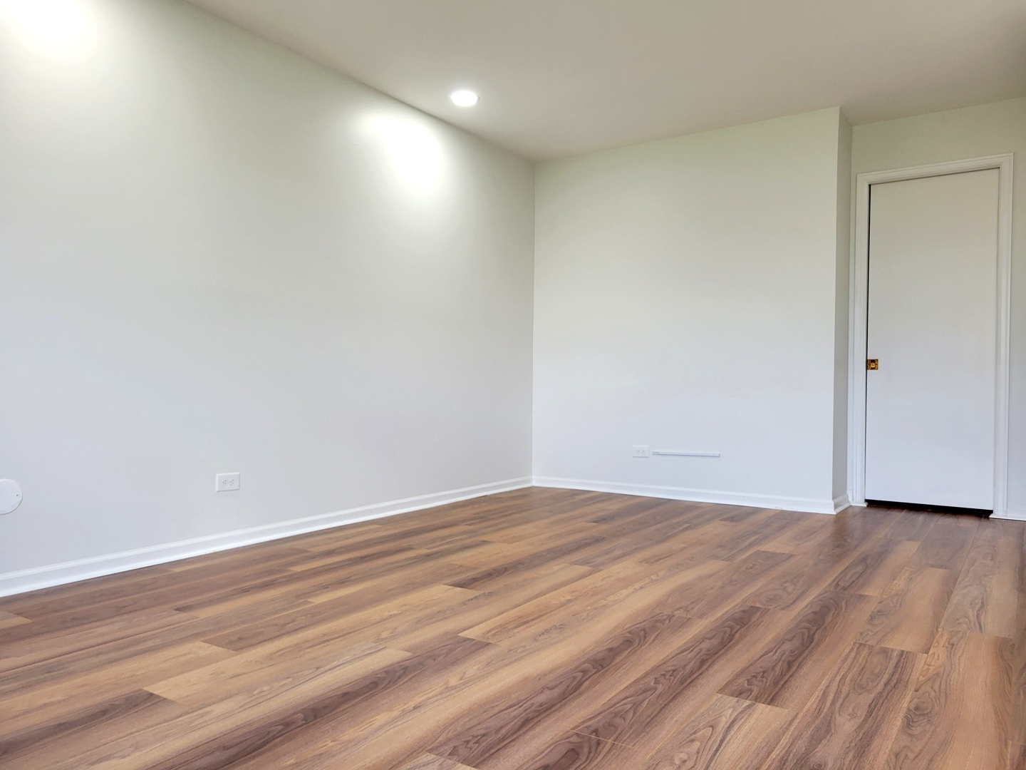 250 W PARLIAMENT Place #307, Mount Prospect, IL 60056