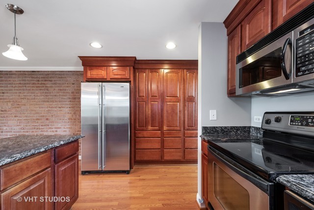 620 S Hough Street #K, Barrington, IL 60010