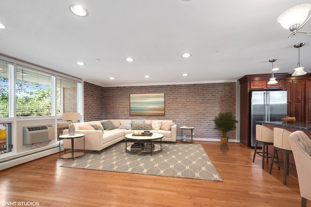 620 S Hough Street #K, Barrington, IL 60010