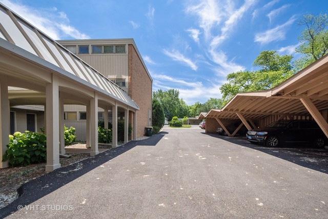 620 S Hough Street #K, Barrington, IL 60010