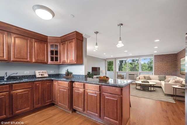 620 S Hough Street #K, Barrington, IL 60010