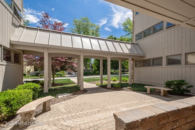 620 S Hough Street #K, Barrington, IL 60010