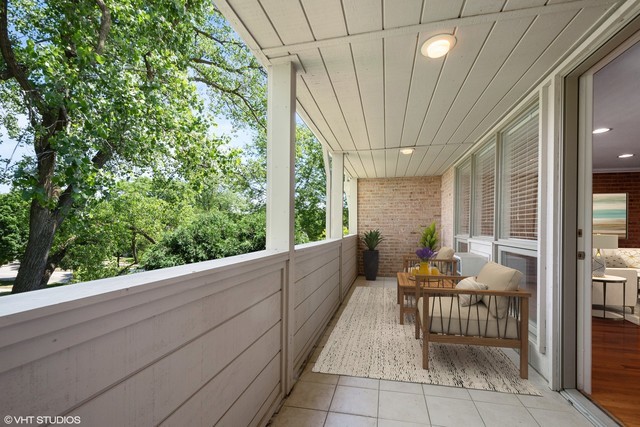 620 S Hough Street #K, Barrington, IL 60010