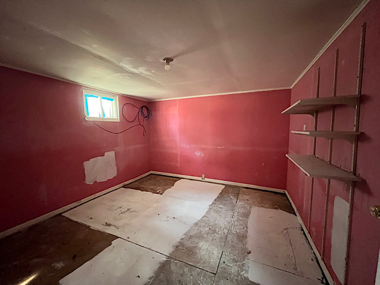 519 N VIEW Street, Aurora, IL 60506