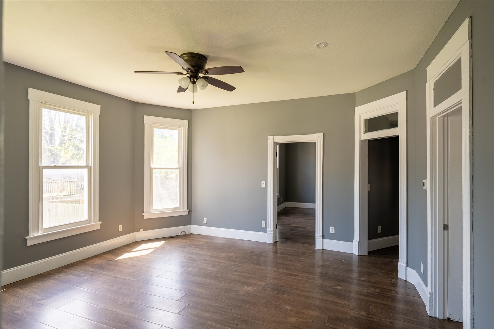 902 W Grove Street, Bloomington, IL 61701