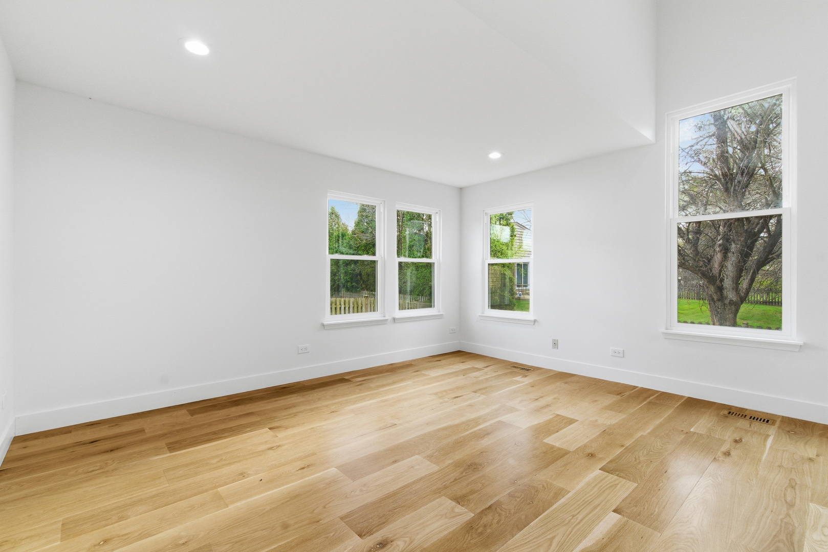 48 Birchwood Avenue, Deerfield, IL 60015