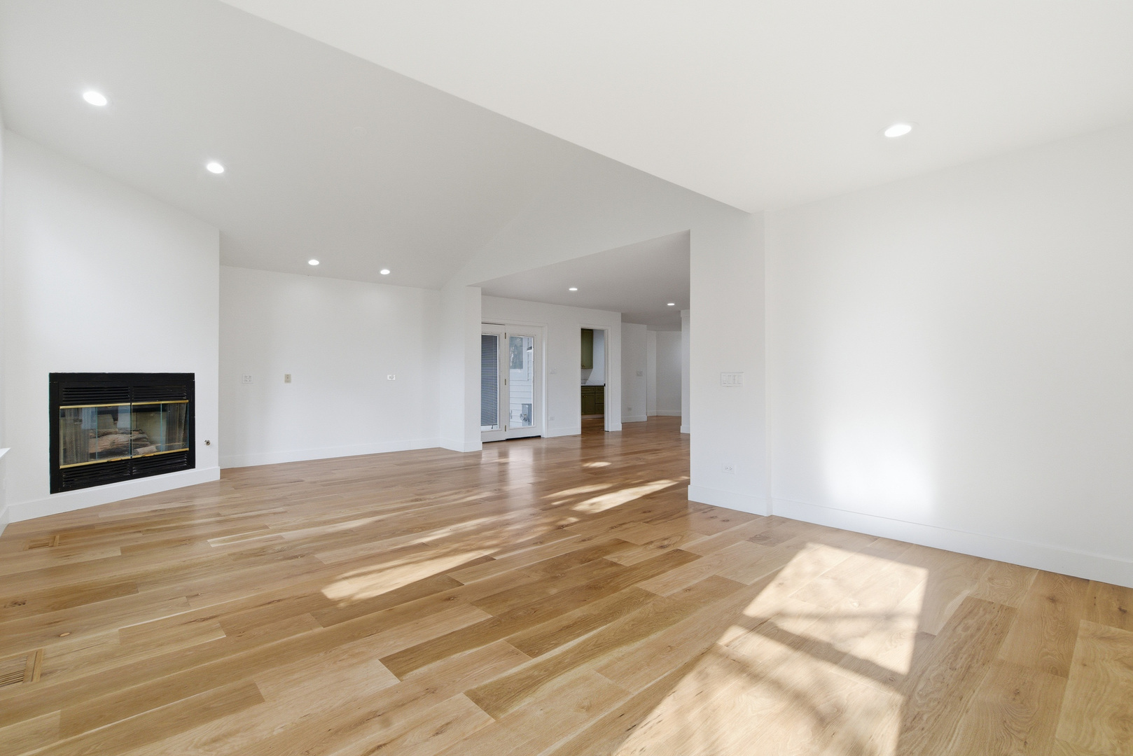 48 Birchwood Avenue, Deerfield, IL 60015