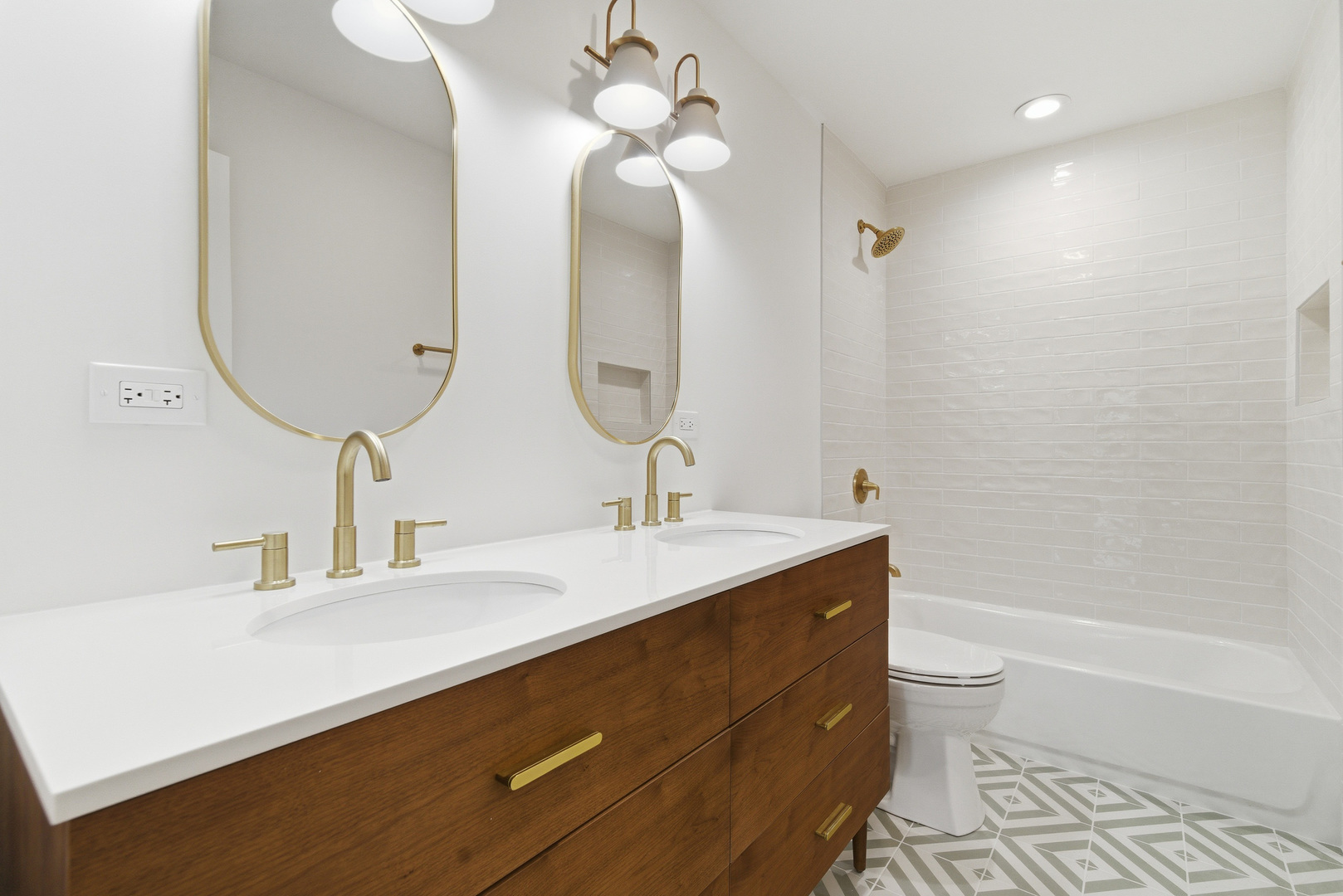 48 Birchwood Avenue, Deerfield, IL 60015