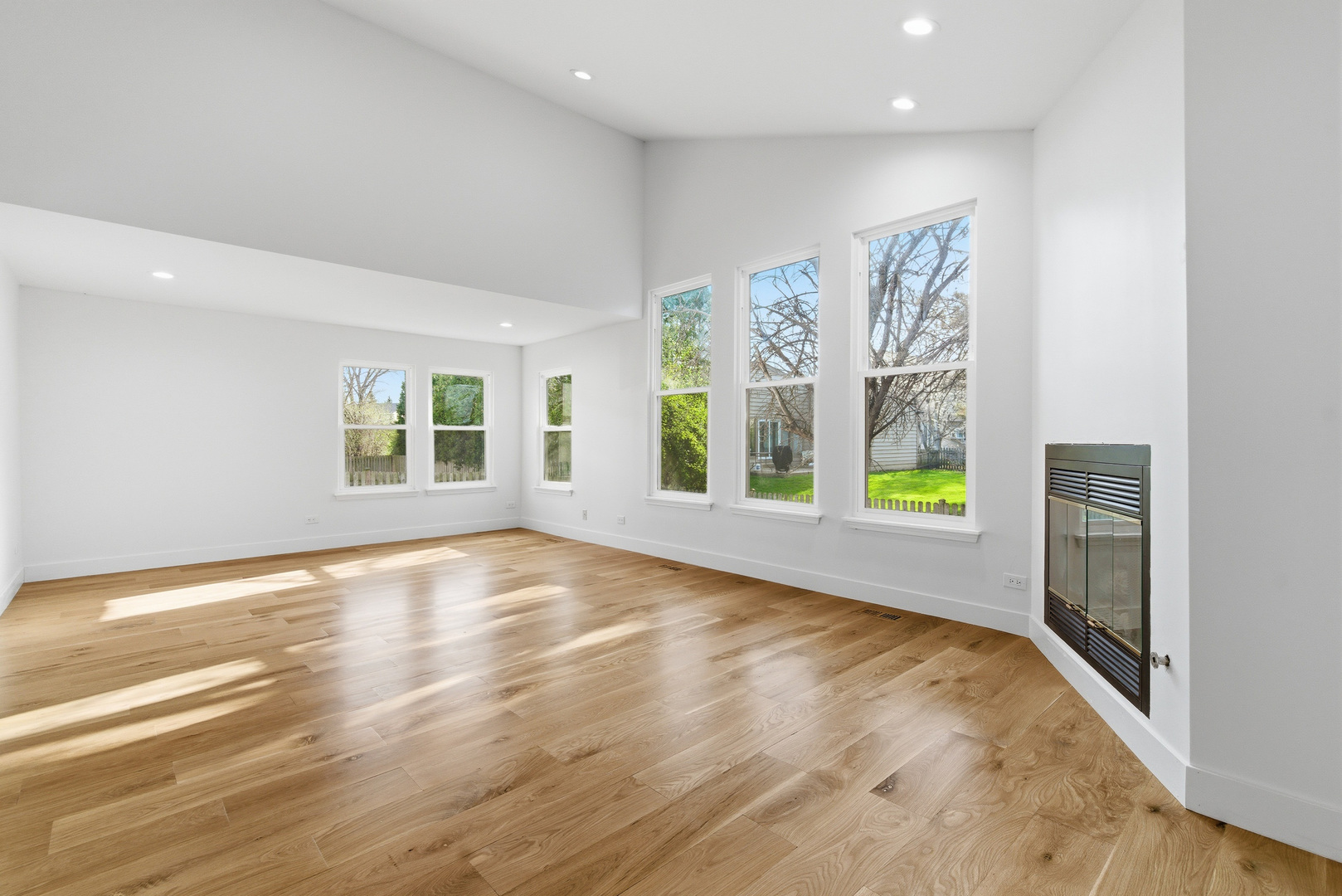 48 Birchwood Avenue, Deerfield, IL 60015