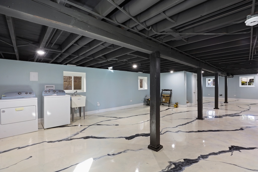 1702 S 4th Avenue, Maywood, IL 60153