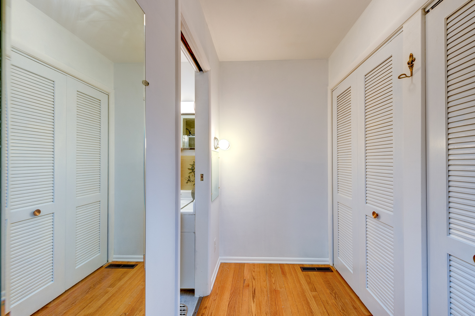 400 Becking Avenue, Woodstock, IL 60098