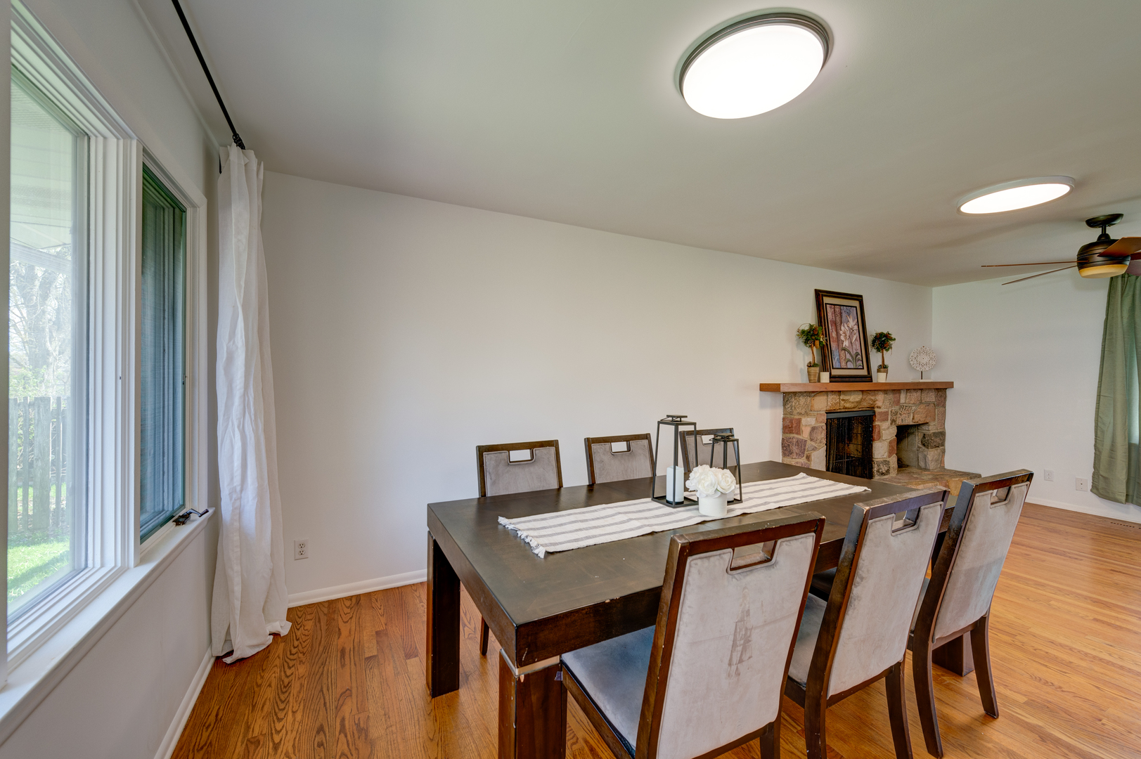 400 Becking Avenue, Woodstock, IL 60098