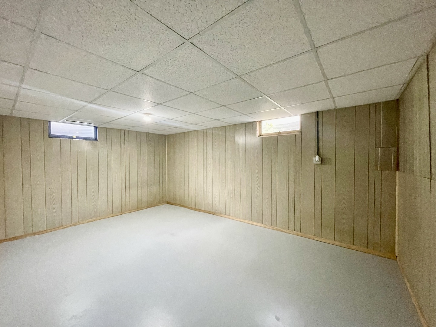 400 Becking Avenue, Woodstock, IL 60098