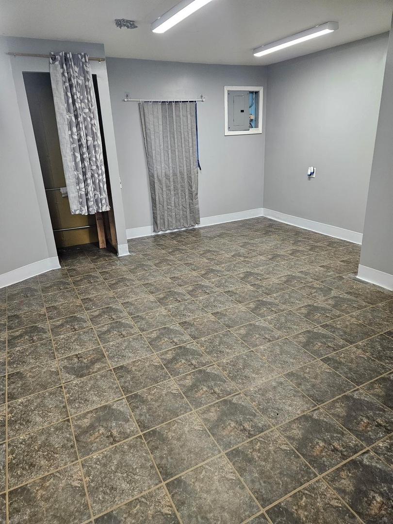 5121 Deblin Lane, Oak Lawn, IL 60453