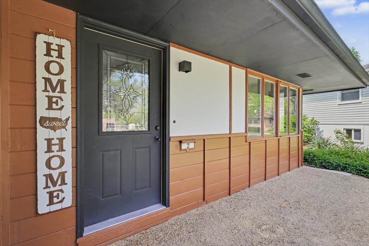 2 Walton Place, Normal, IL 61761