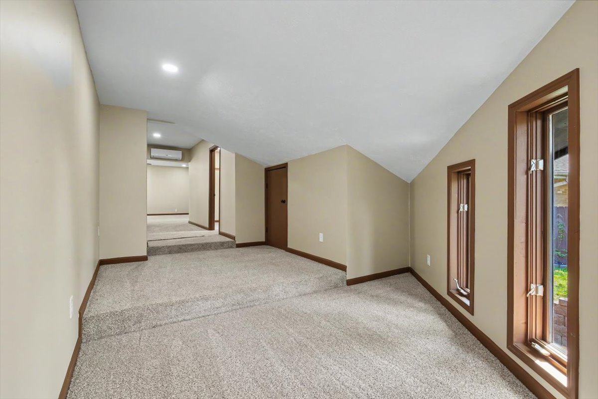 2 Walton Place, Normal, IL 61761