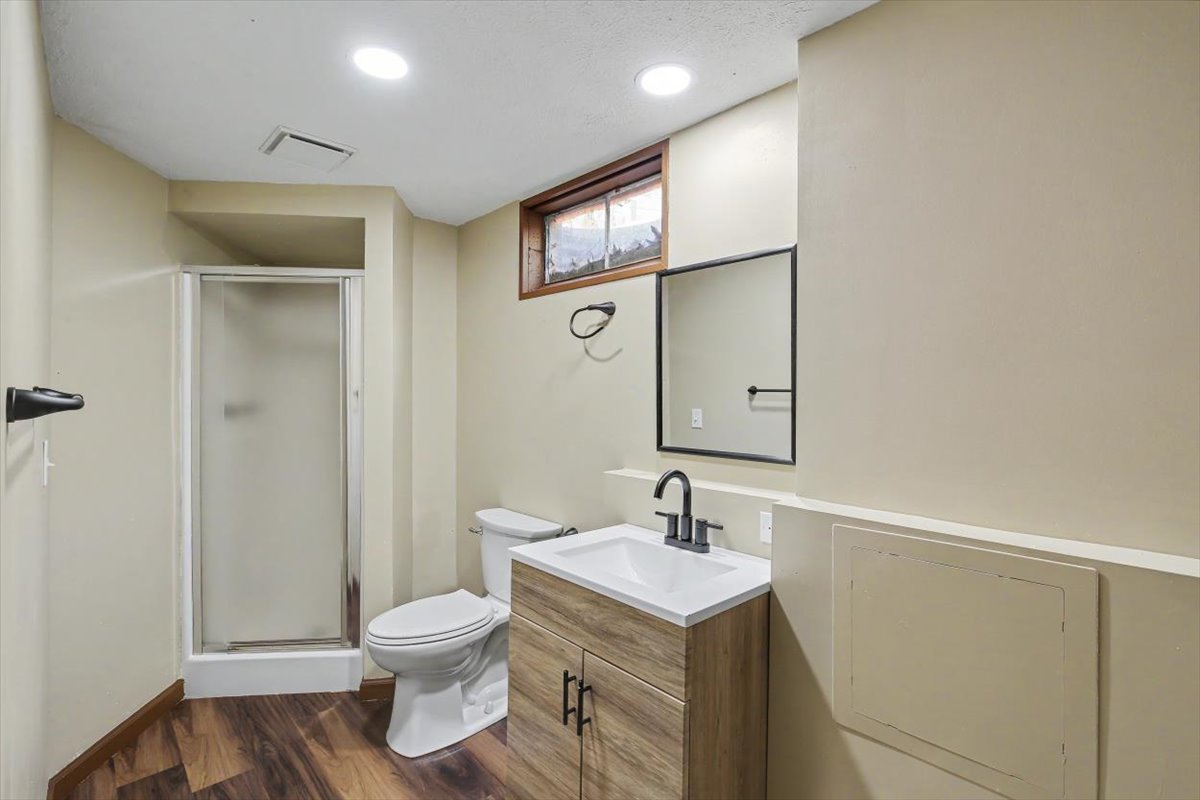 2 Walton Place, Normal, IL 61761