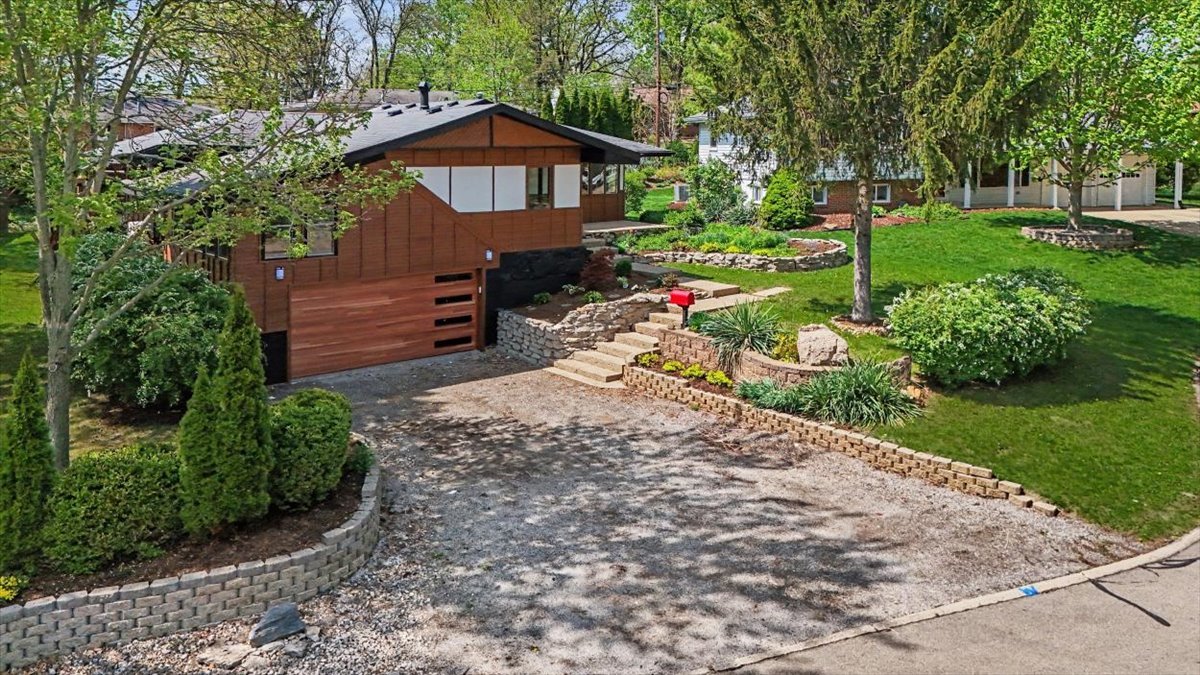 2 Walton Place, Normal, IL 61761