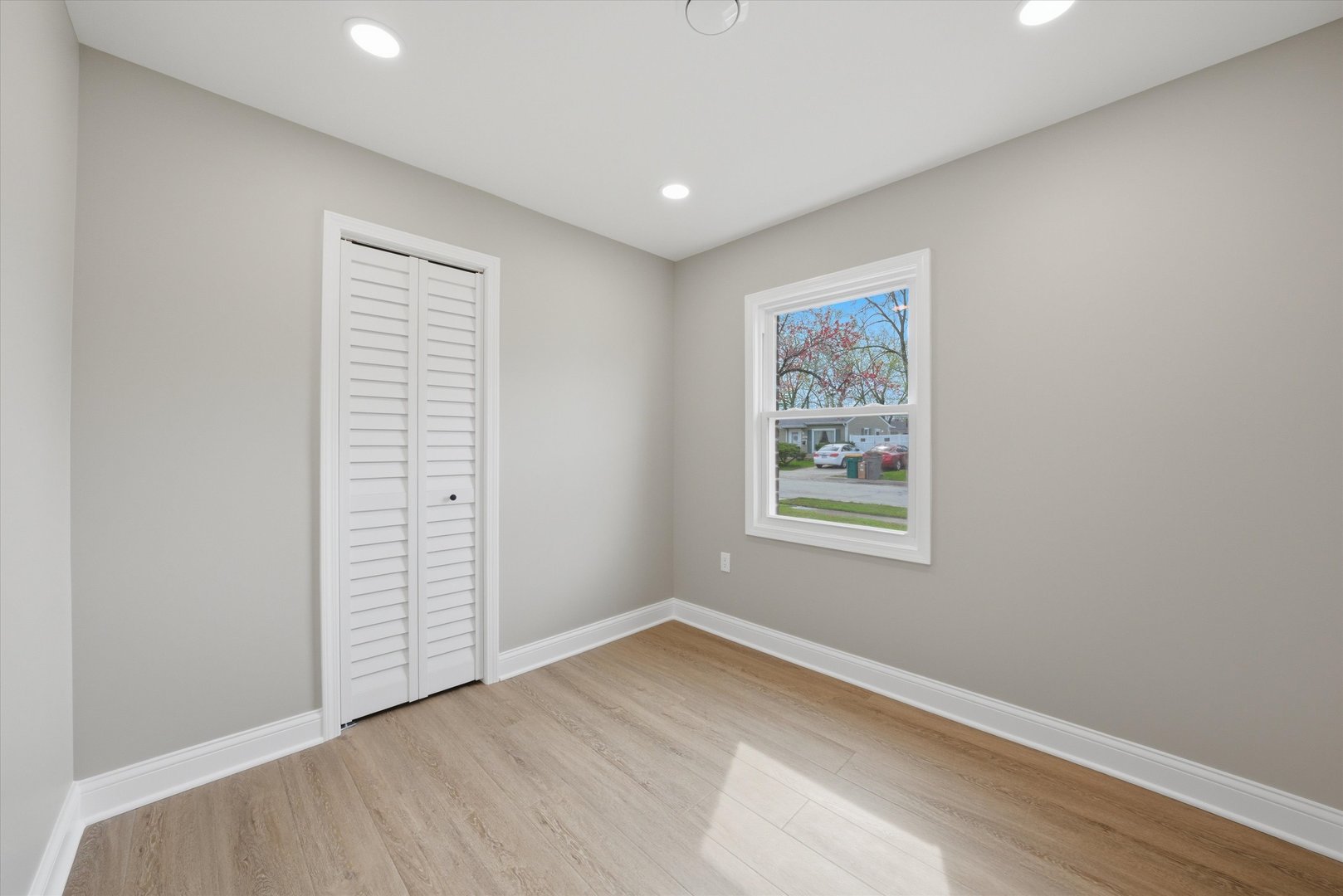 327 Fremont Avenue, Romeoville, IL 60446