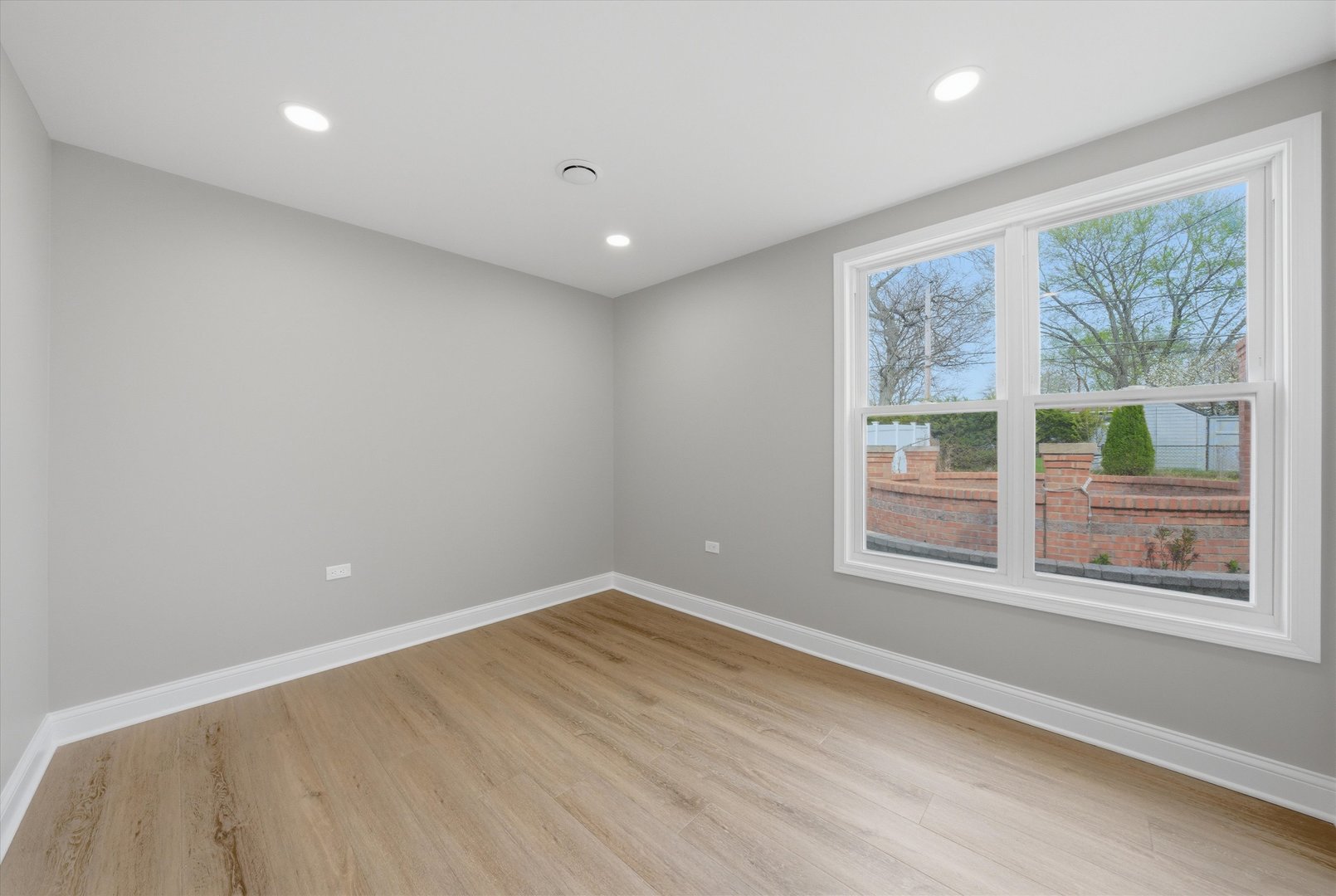 327 Fremont Avenue, Romeoville, IL 60446