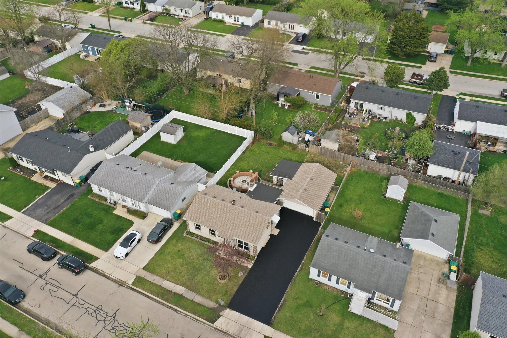 327 Fremont Avenue, Romeoville, IL 60446