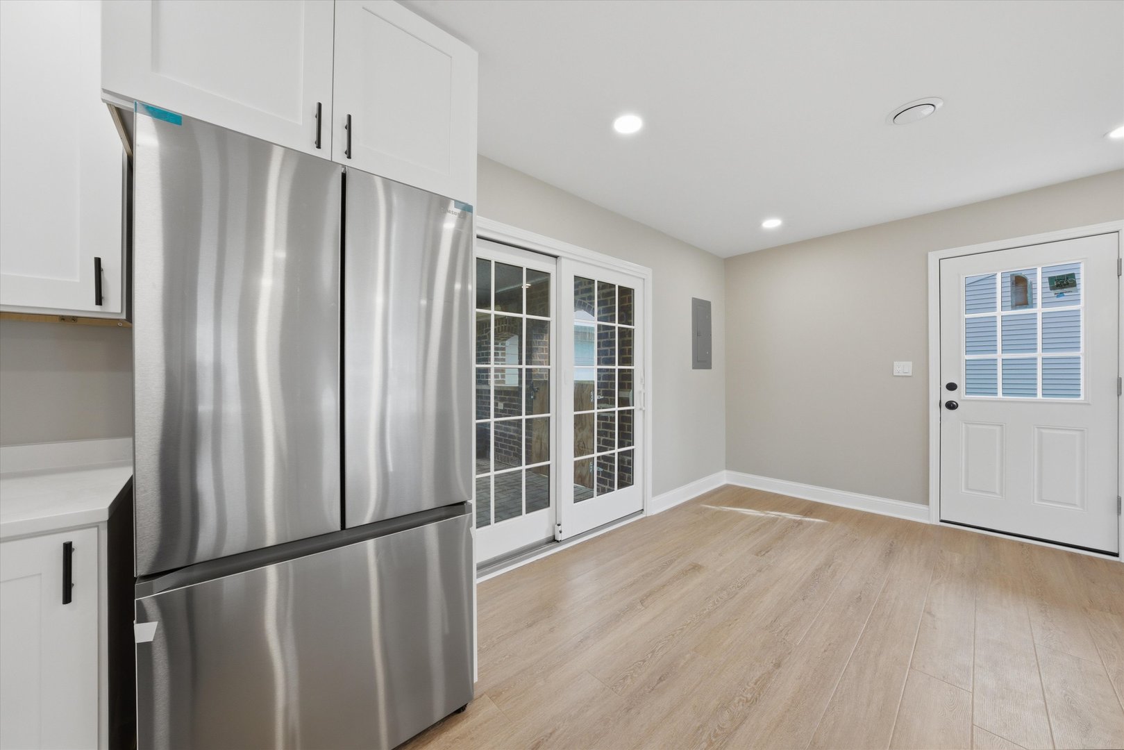 327 Fremont Avenue, Romeoville, IL 60446