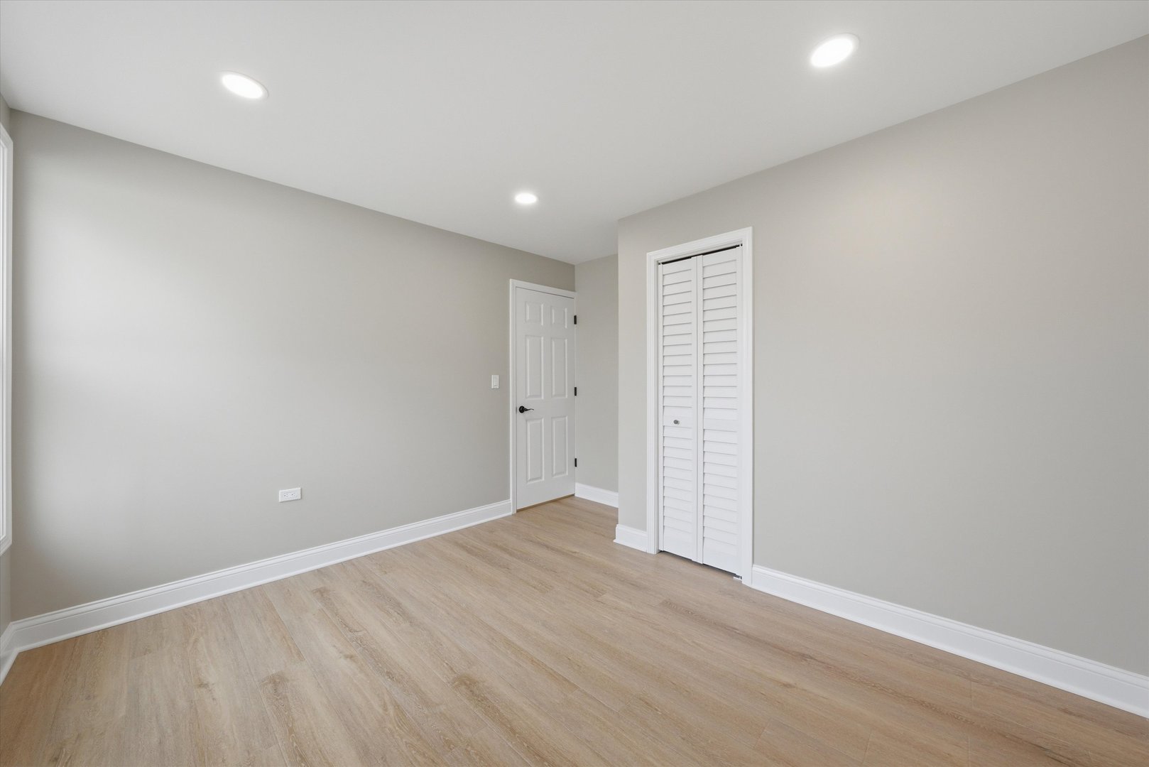 327 Fremont Avenue, Romeoville, IL 60446