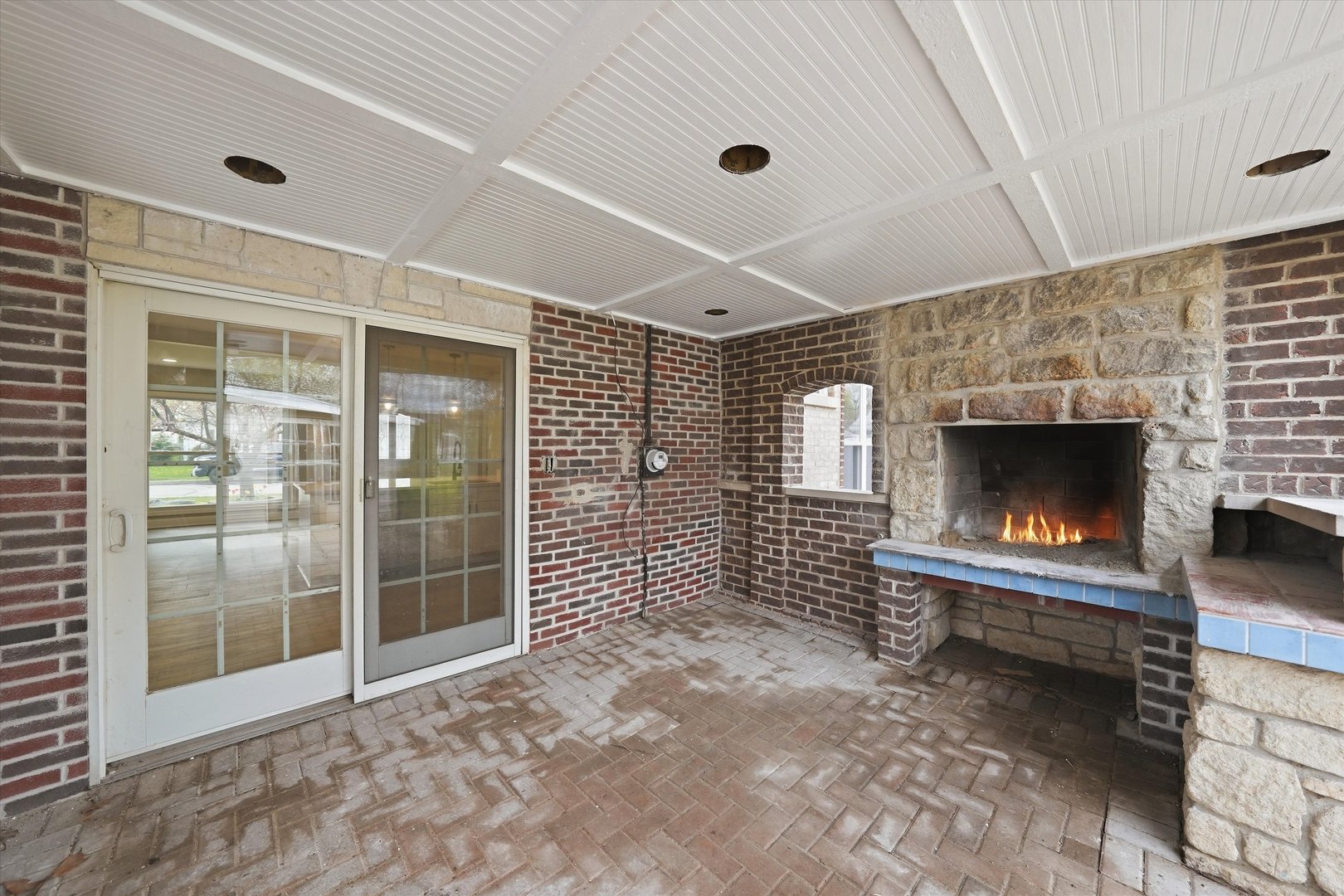 327 Fremont Avenue, Romeoville, IL 60446