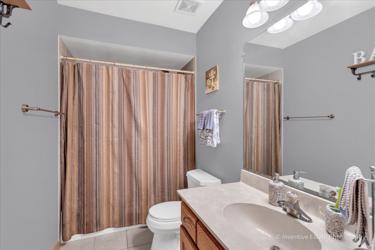 18749 Jacob Drive, Mokena, IL 60448