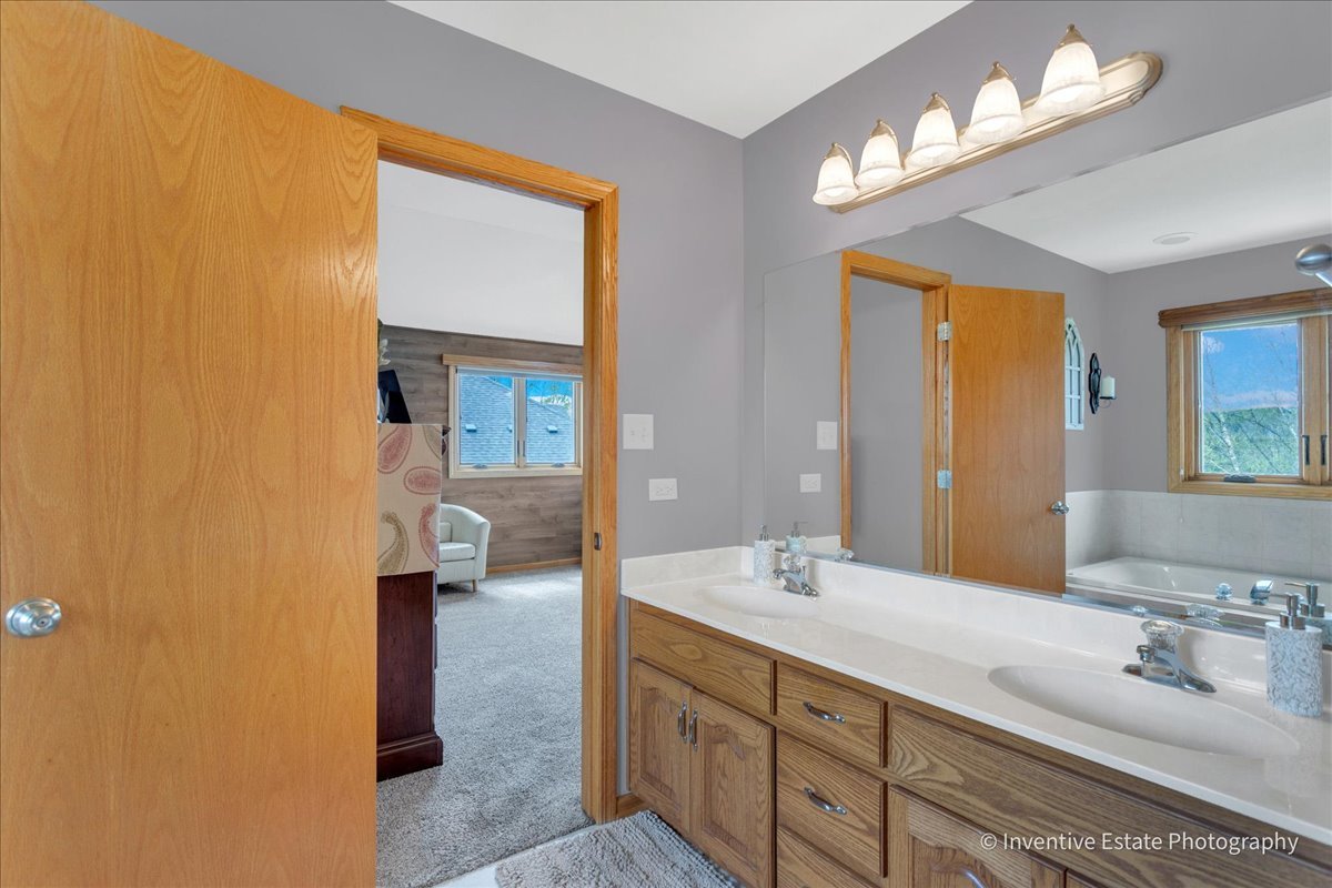 18749 Jacob Drive, Mokena, IL 60448