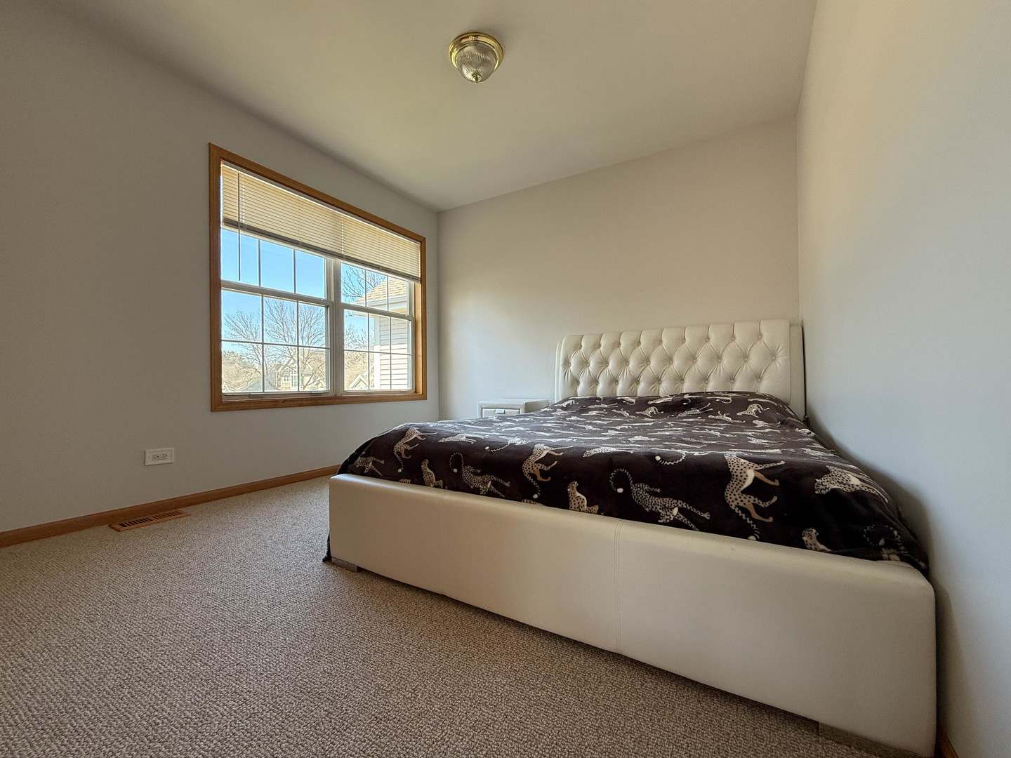 Arlington Heights, IL 60004