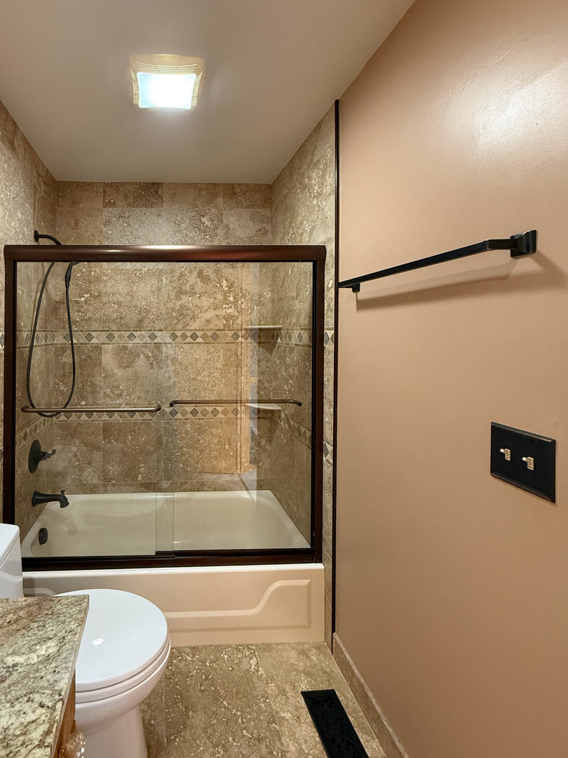 Arlington Heights, IL 60004