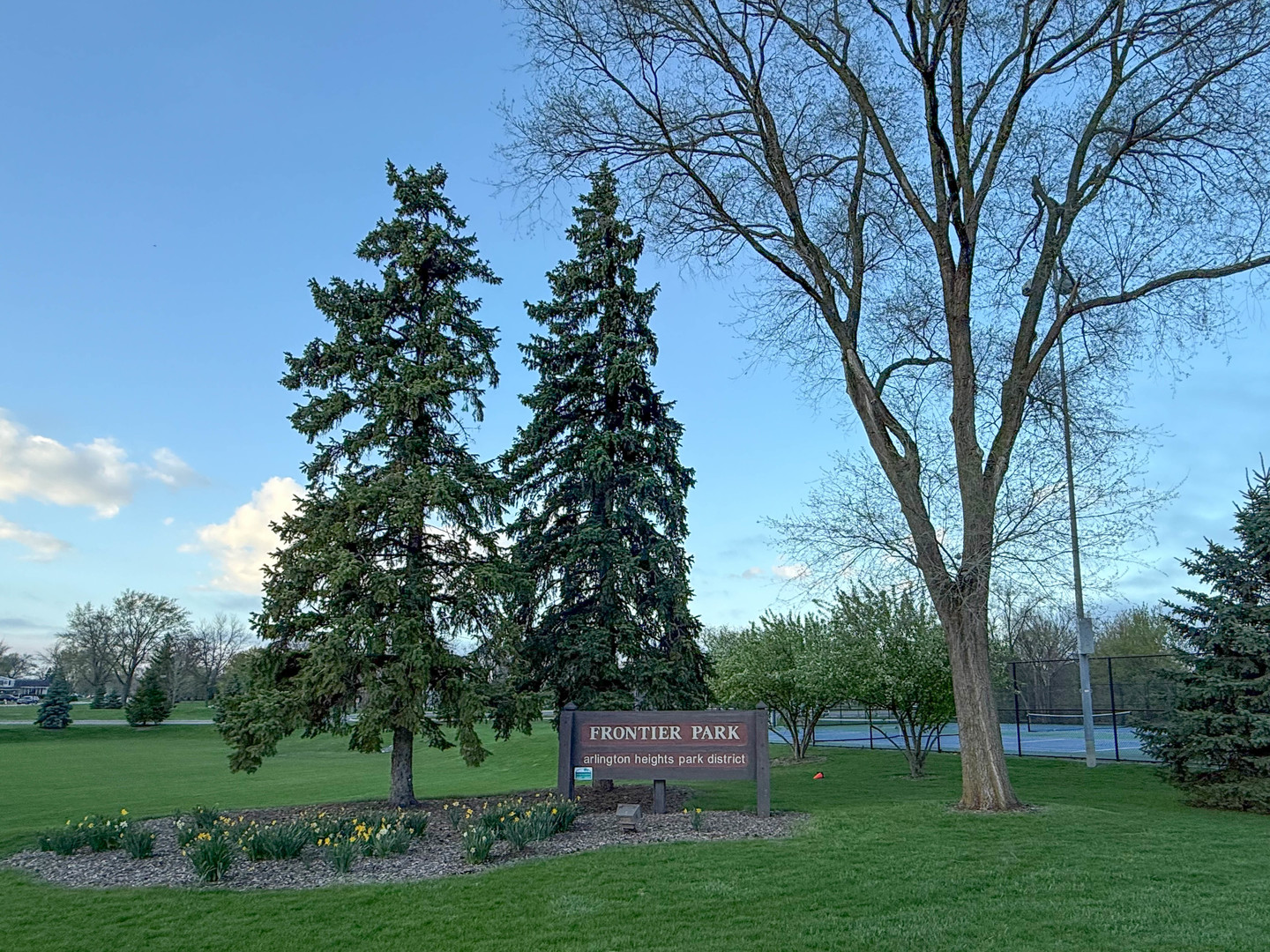 Arlington Heights, IL 60004