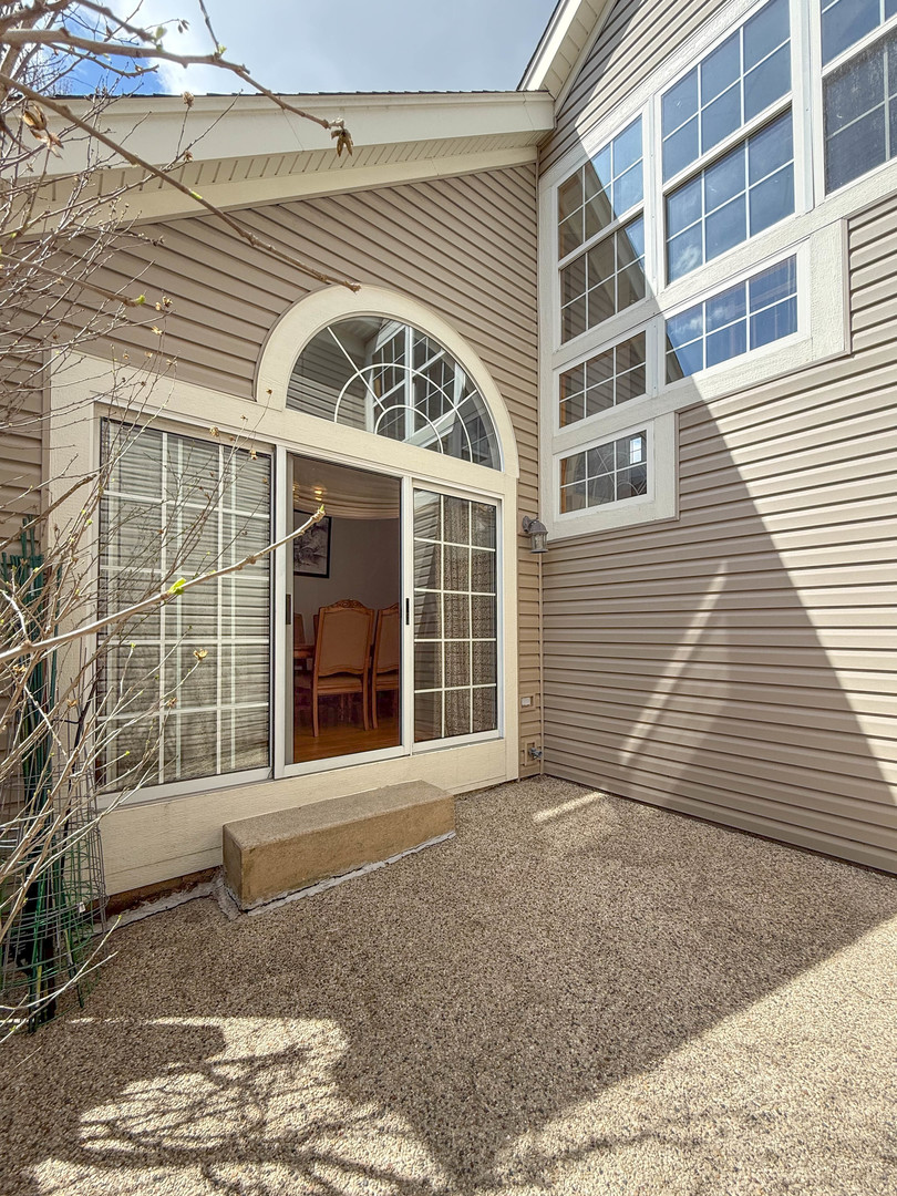 Arlington Heights, IL 60004