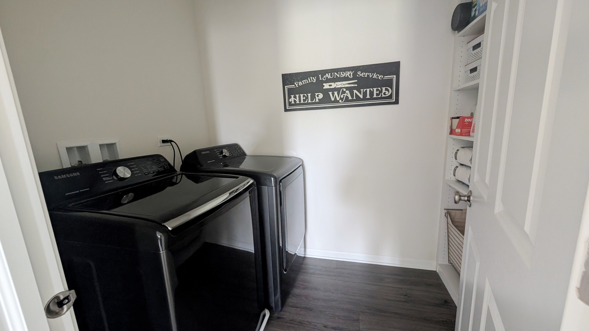 29W730 Cambridge Court #730, Warrenville, IL 60555