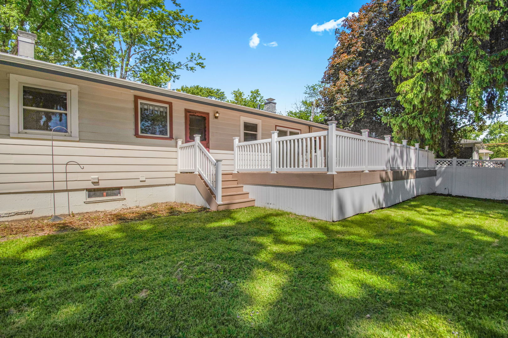 75 S 2nd Avenue, Lombard, IL 60148