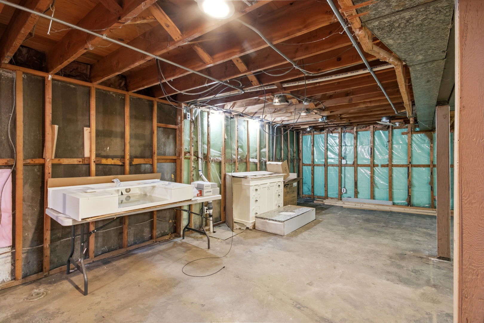75 S 2nd Avenue, Lombard, IL 60148