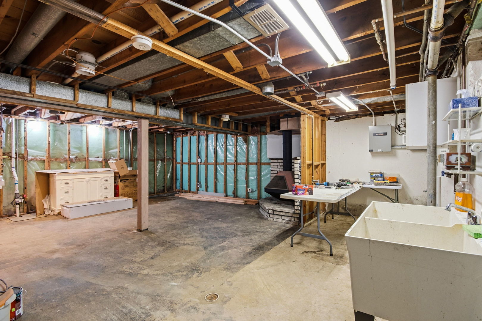 75 S 2nd Avenue, Lombard, IL 60148