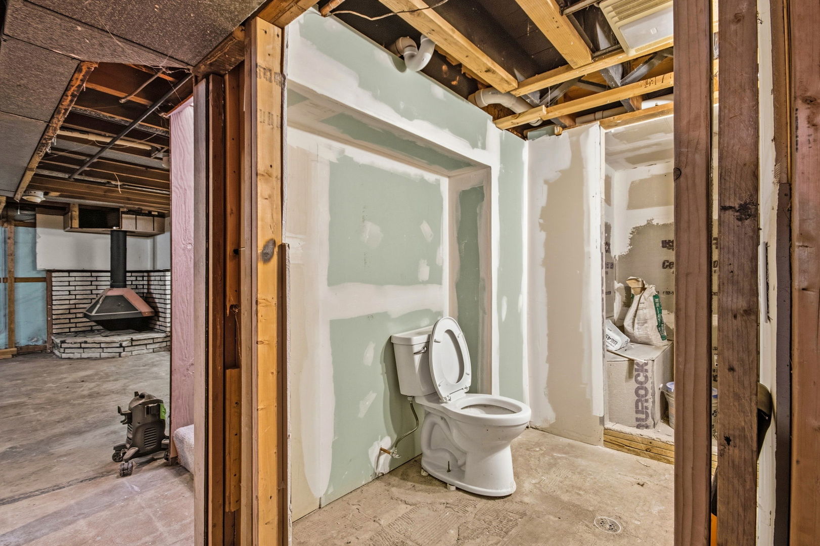 75 S 2nd Avenue, Lombard, IL 60148