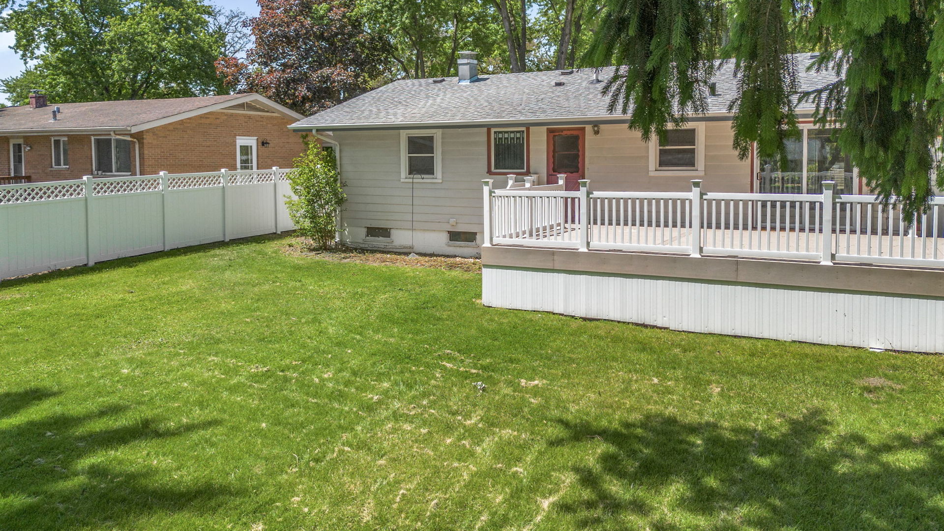 75 S 2nd Avenue, Lombard, IL 60148