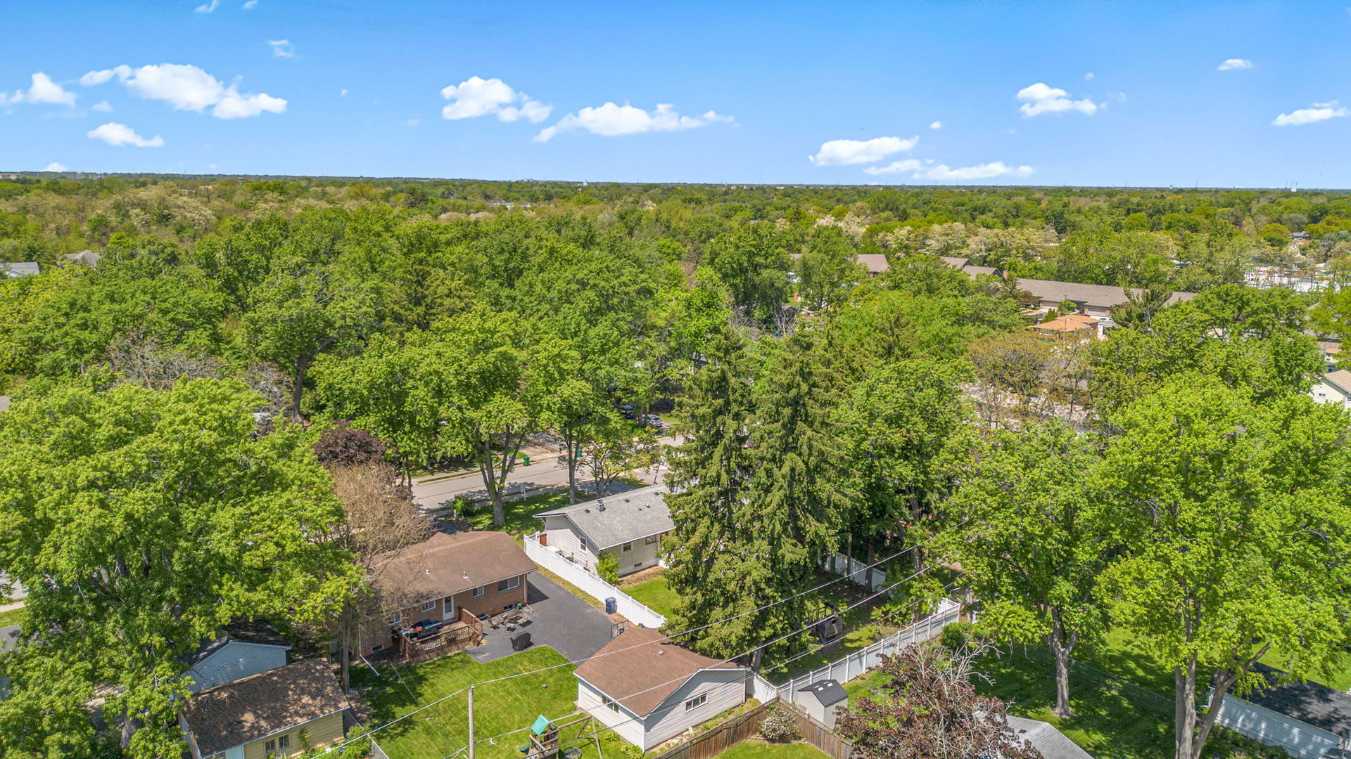 75 S 2nd Avenue, Lombard, IL 60148