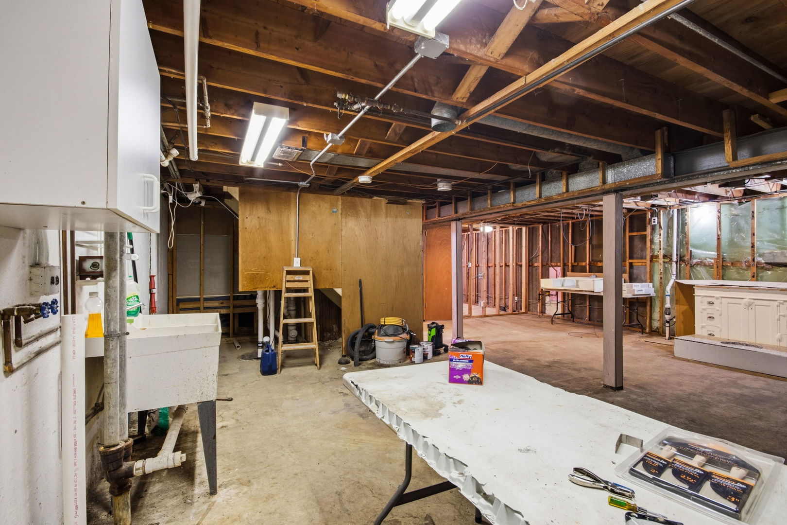 75 S 2nd Avenue, Lombard, IL 60148
