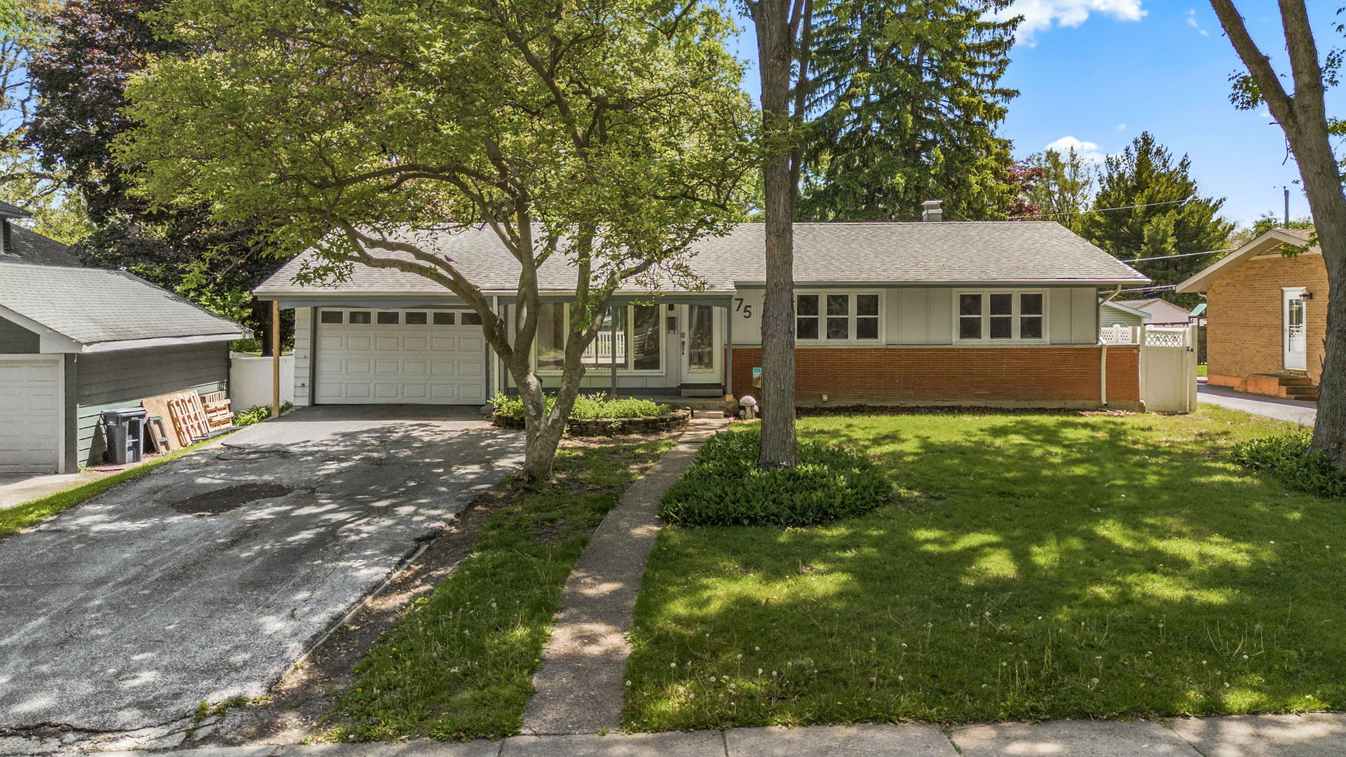 75 S 2nd Avenue, Lombard, IL 60148