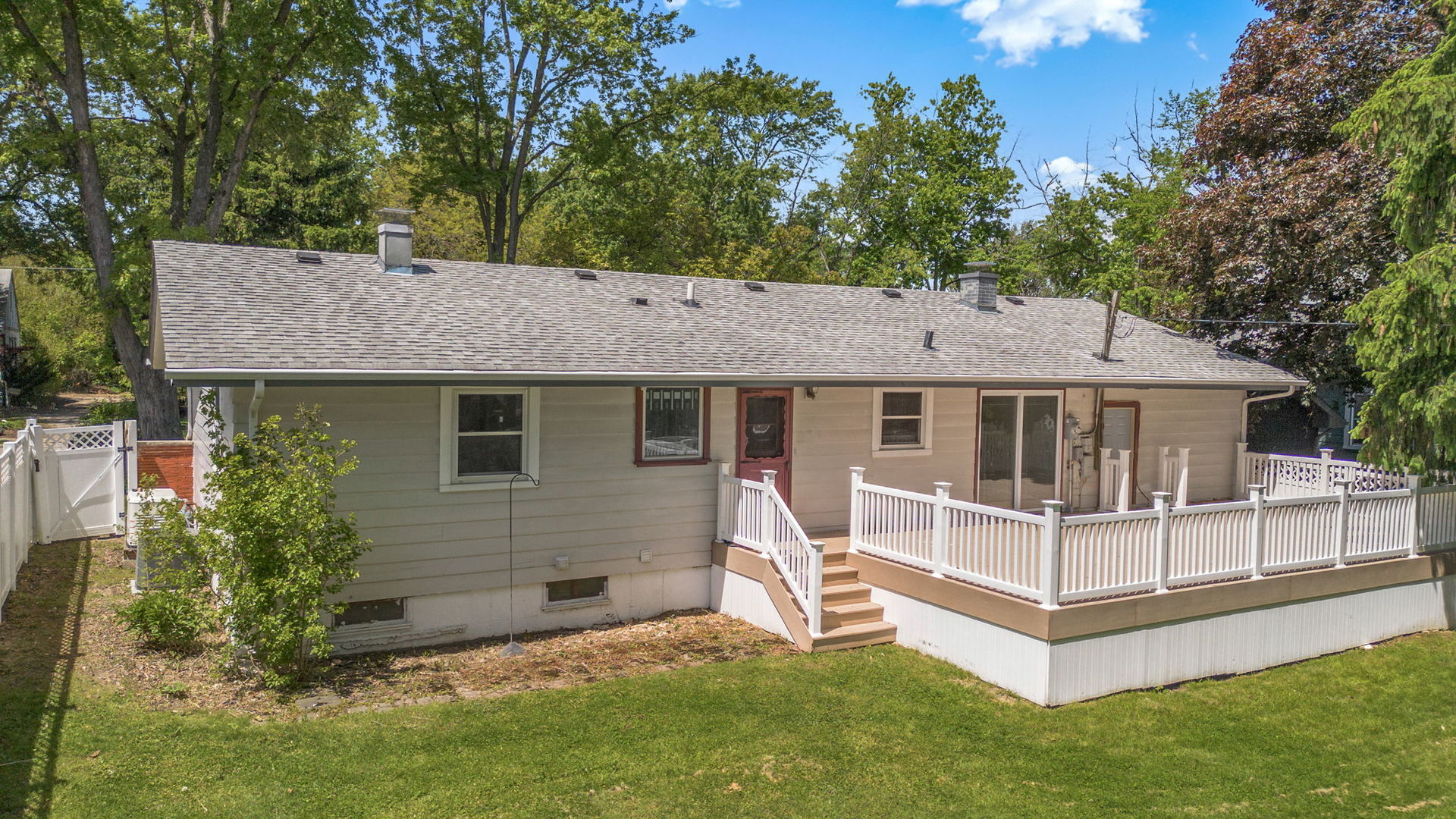 75 S 2nd Avenue, Lombard, IL 60148