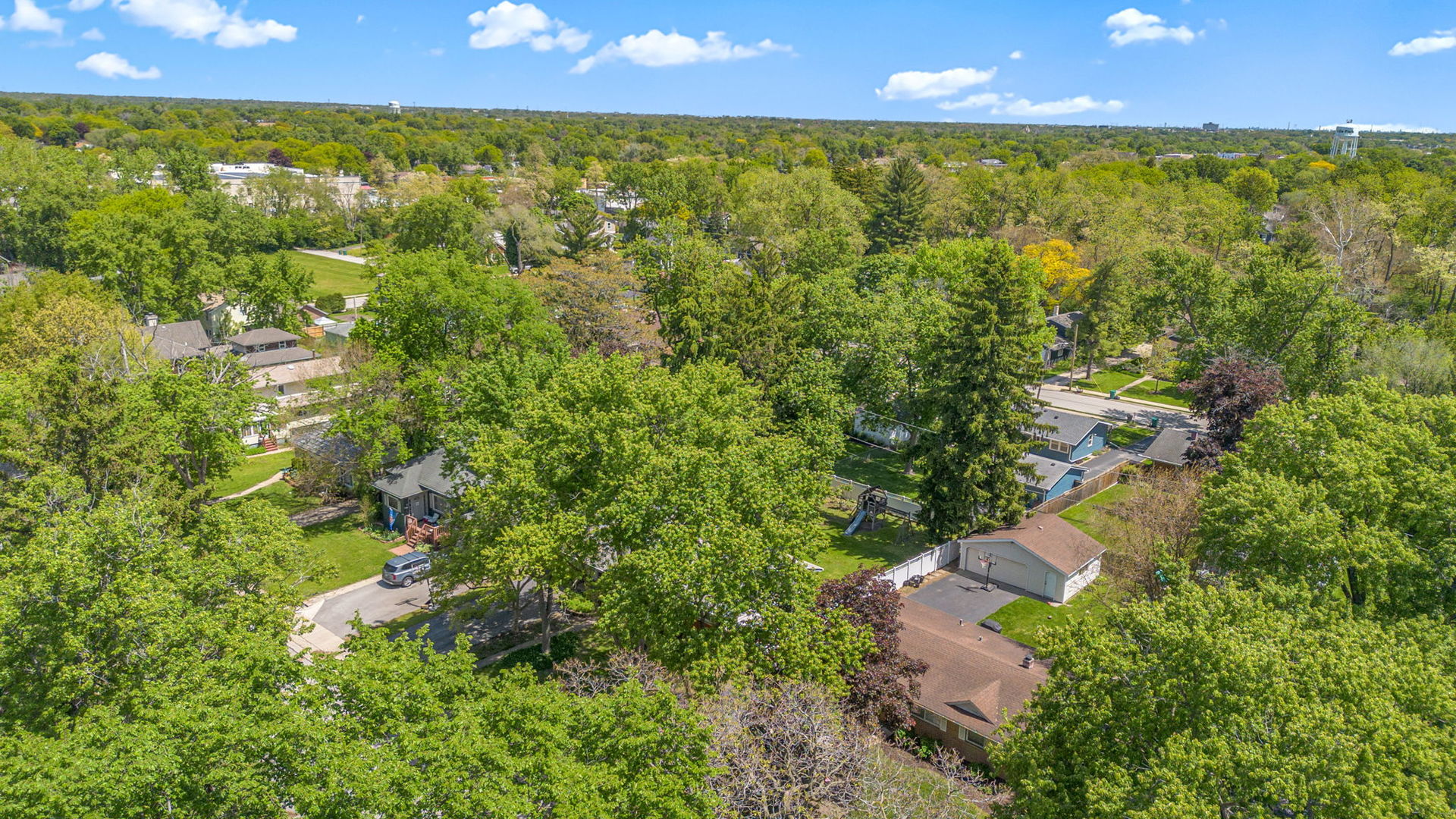 75 S 2nd Avenue, Lombard, IL 60148